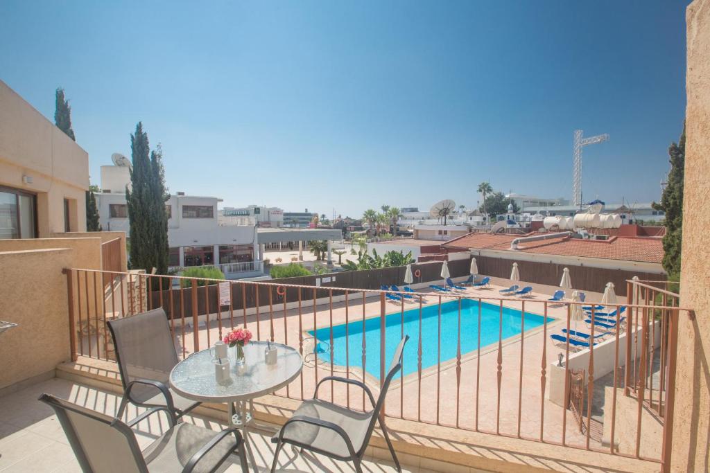 Napiana Apartments photo