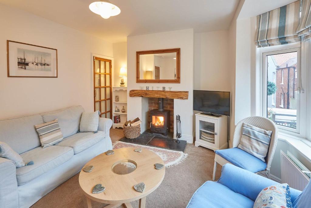 Host & Stay - Tenby Cottage, Whitby