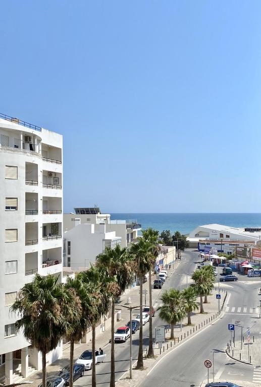 Chantal Apartment - Near the beach - Quarteira, Quarteira