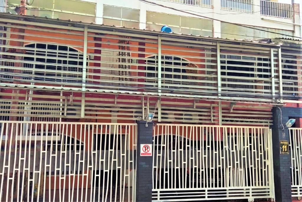 Katawa Guest House Syariah 外観