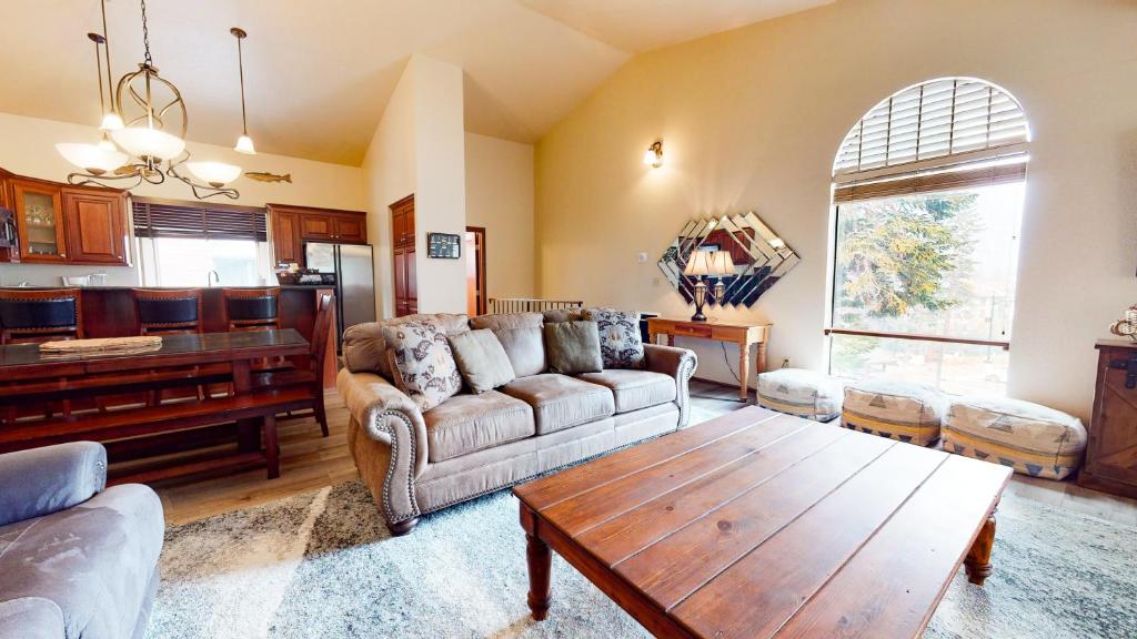 Helios North #5 Condo, Mammoth Lakes