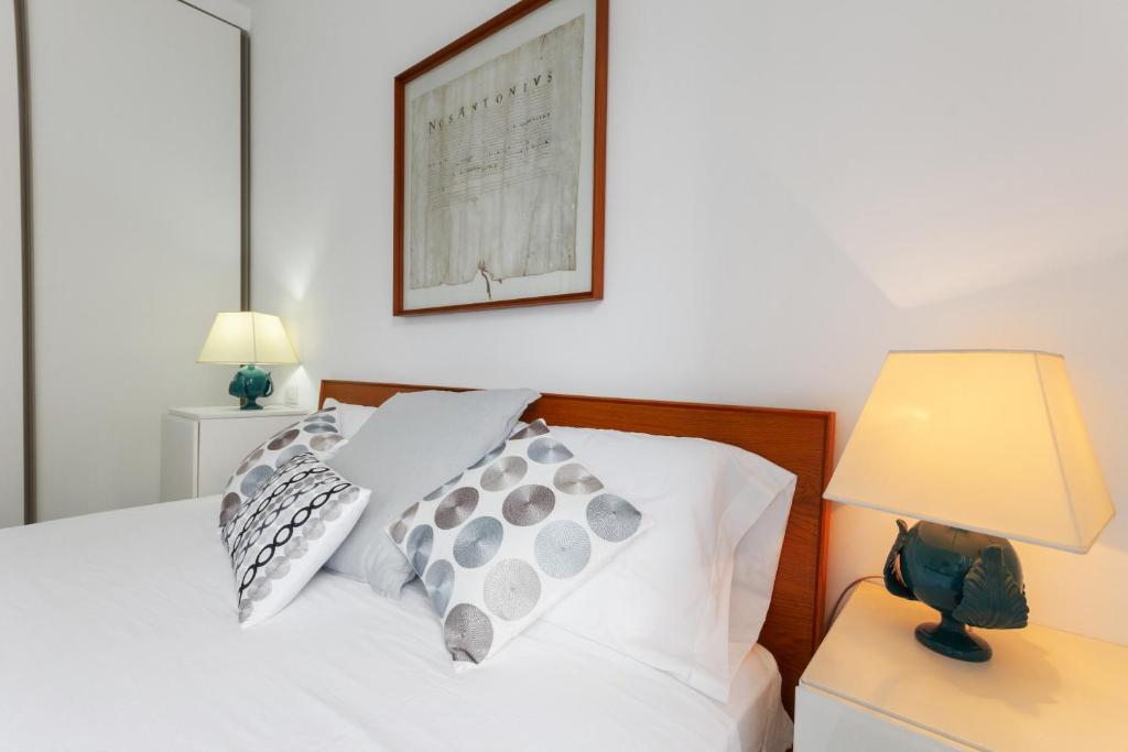 GuestHost - Inner City Apartments - 3