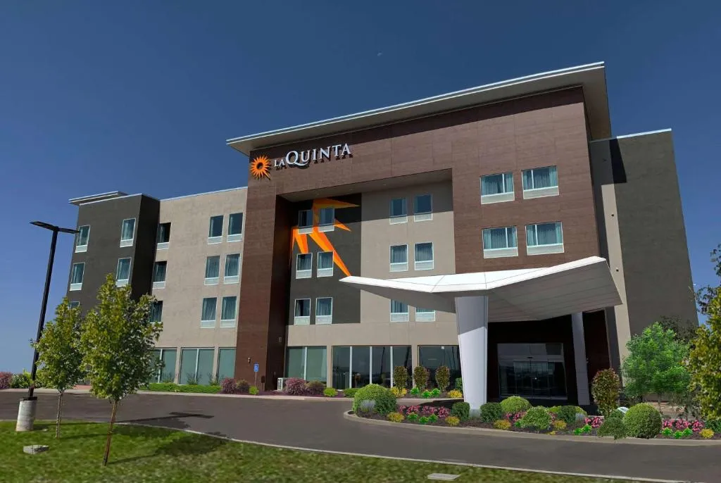 La Quinta Inn & Suites by Wyndham Holbrook Petrified Forest，位于胡尔伯克的酒店