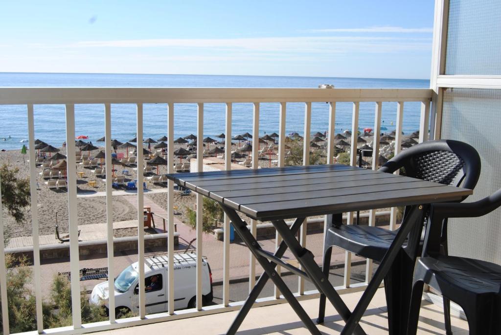 Frente al mar - 2