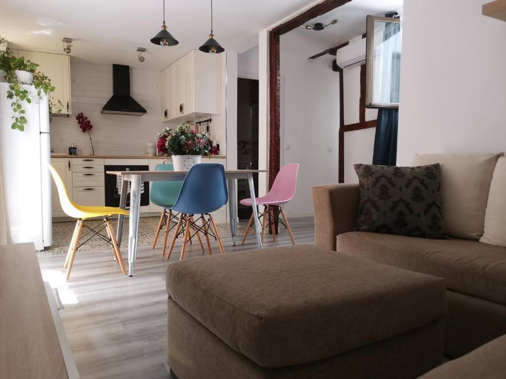 Casa Manuela, Más que una Casa, un Hogar - 2