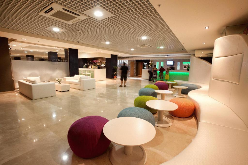 Hotel Allon Mediterrania — Restaurant & bars in Villajoyosa, Valencian Community