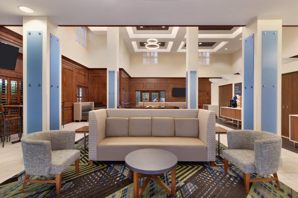 Holiday Inn Express Hotel & Suites Mount Pleasant - Charleston photo