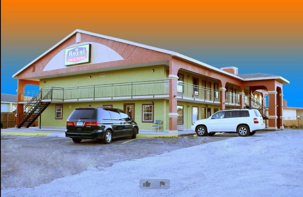 Royal Inn & Suites photo