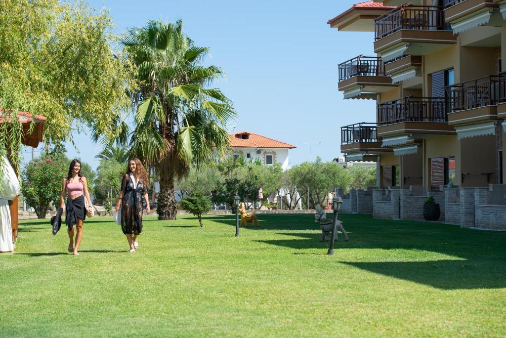 Rodon Garden 2 photo