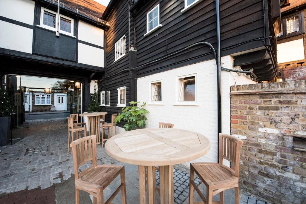 The Ostrich Inn Colnbrook London Heathrow, London 2024 Updated Prices