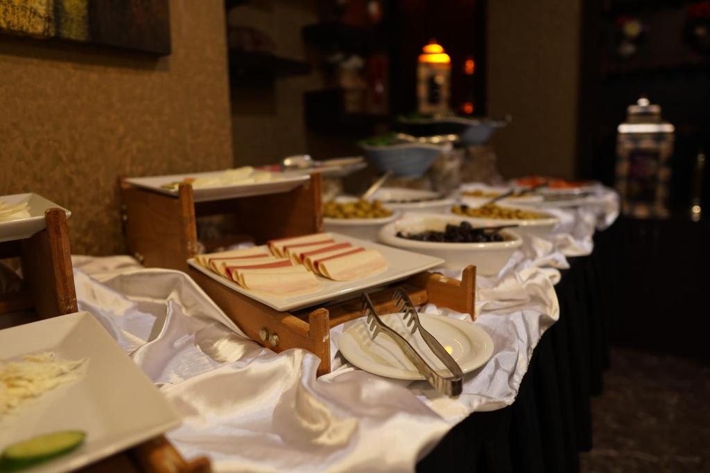 طعام و مشروبات