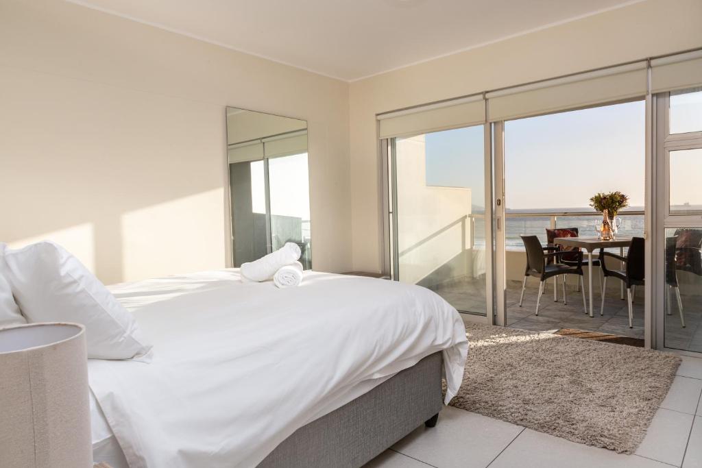 Amazing Beachfront 2 Bed Apartment A308 Sea Spray photo