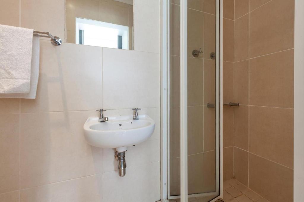 20AB Belladonna Apartments Vredehoek Cape Town photo