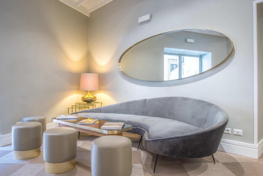 Shared lounge/TV area