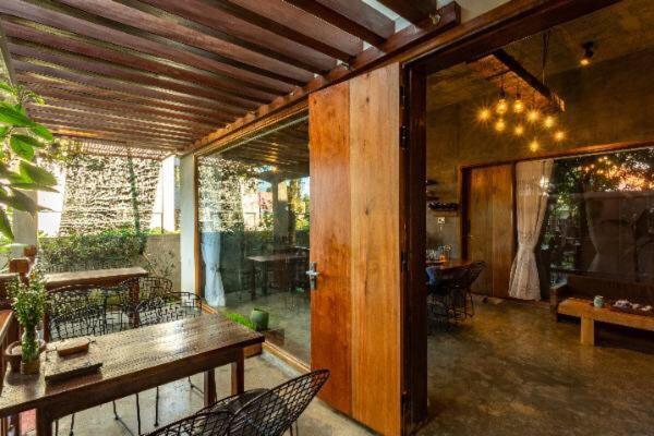 Cat Homestay hue