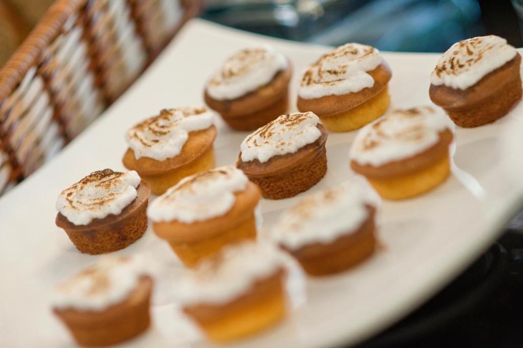 อาหารและเครื่องดื่ม