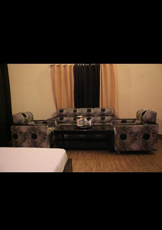 mallapur guest house and marriage lawn