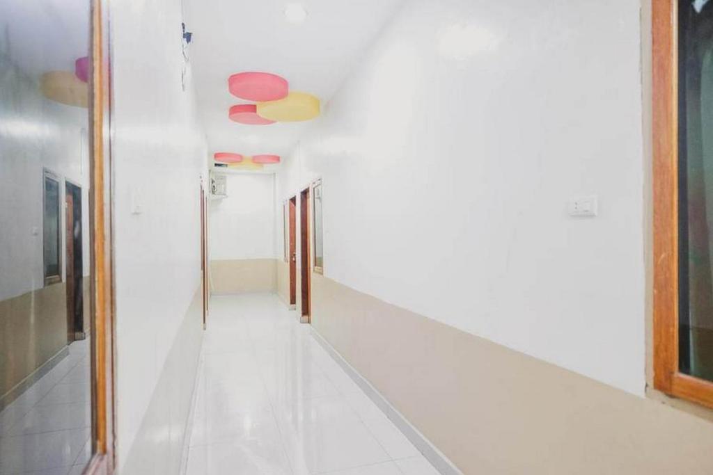 RedDoorz @ Jalan STM Medan photo