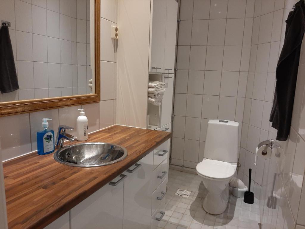 Go Happy Home Vilhonkatu 9. Stylish home in the heart of the city centrer photo