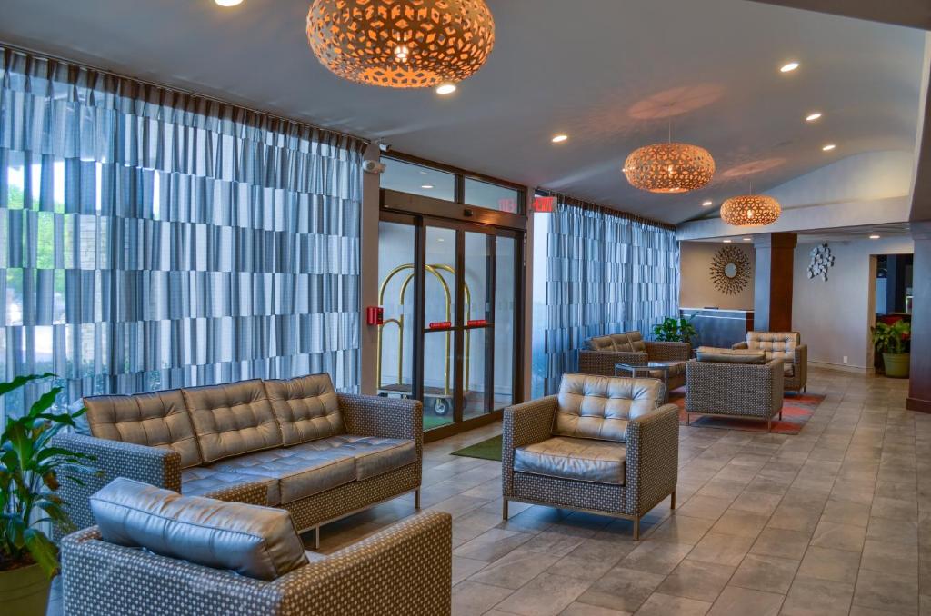 Holiday Inn Mobile West - I-10 Photo 32