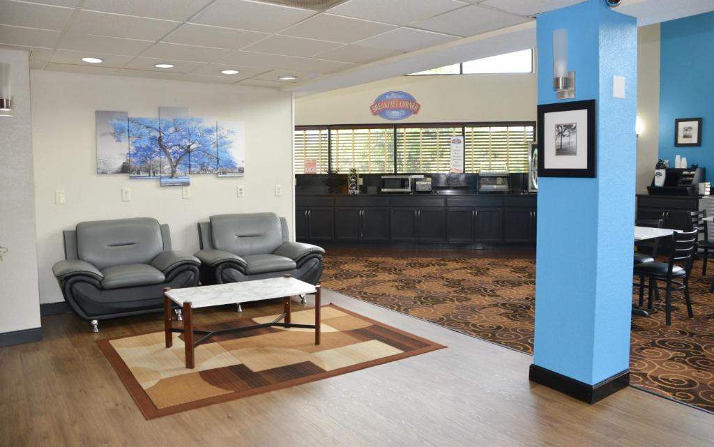 Baymont by Wyndham Santee photo