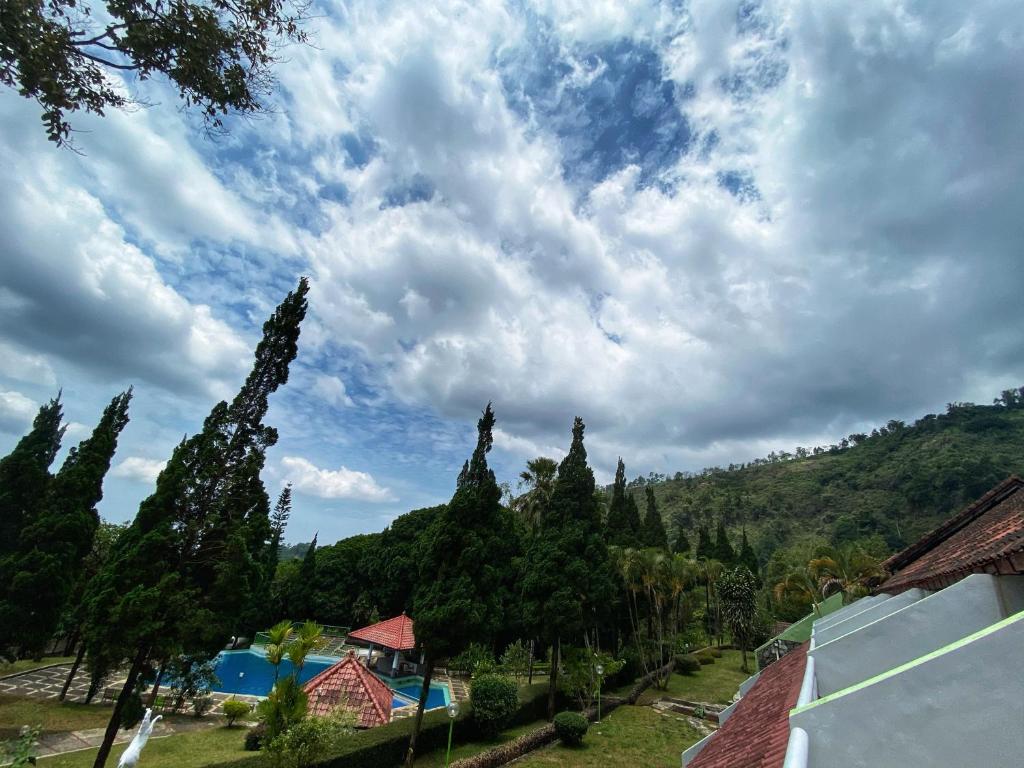 Whiz Capsule Hotel Grand Bromo photo