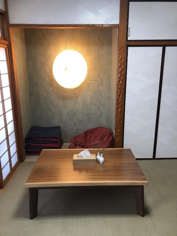 Shared lounge/TV area