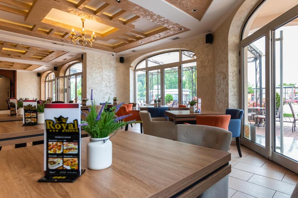 Garni Hotel Royal Crown