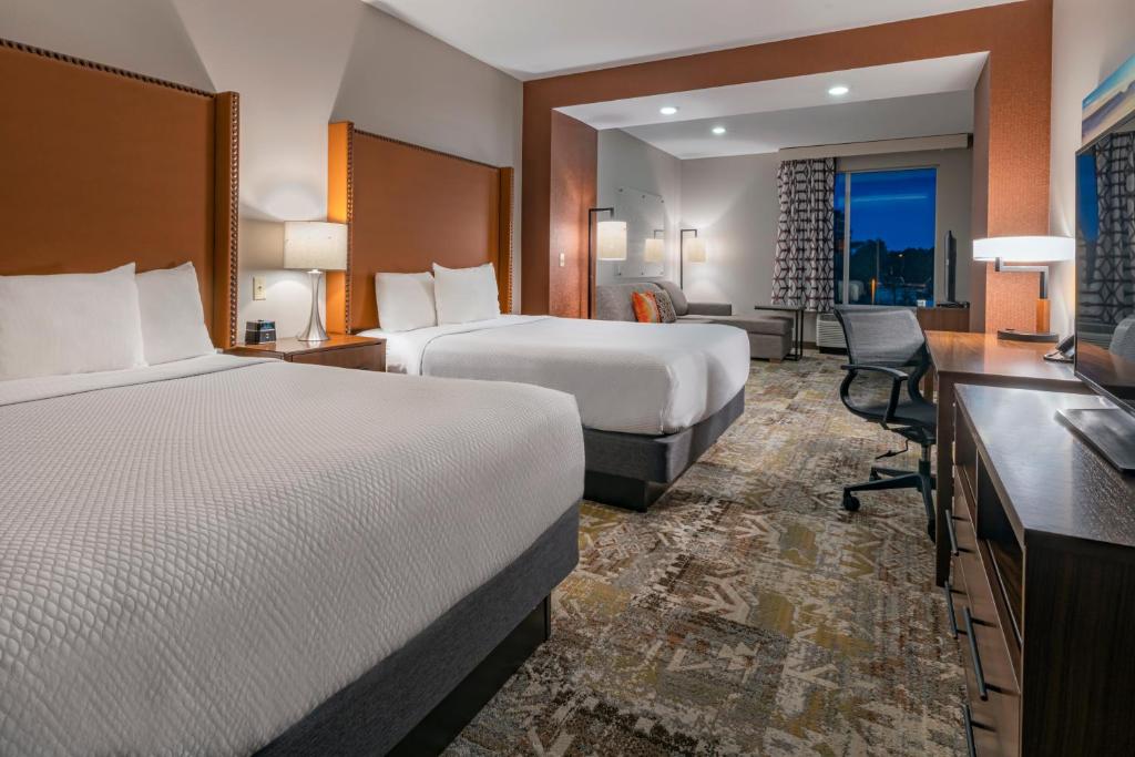 Pet Friendly Hotels in Flagstaff AZ TripsWithPets