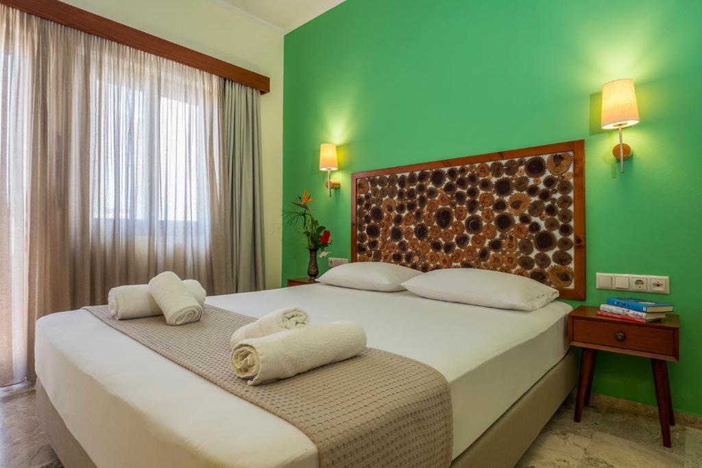 Aris Hotel - Room image
