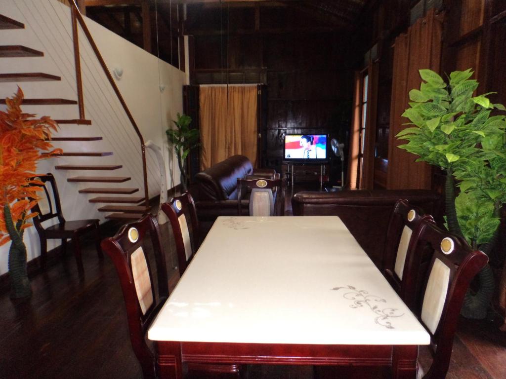 Sala de estar/TV partilhada