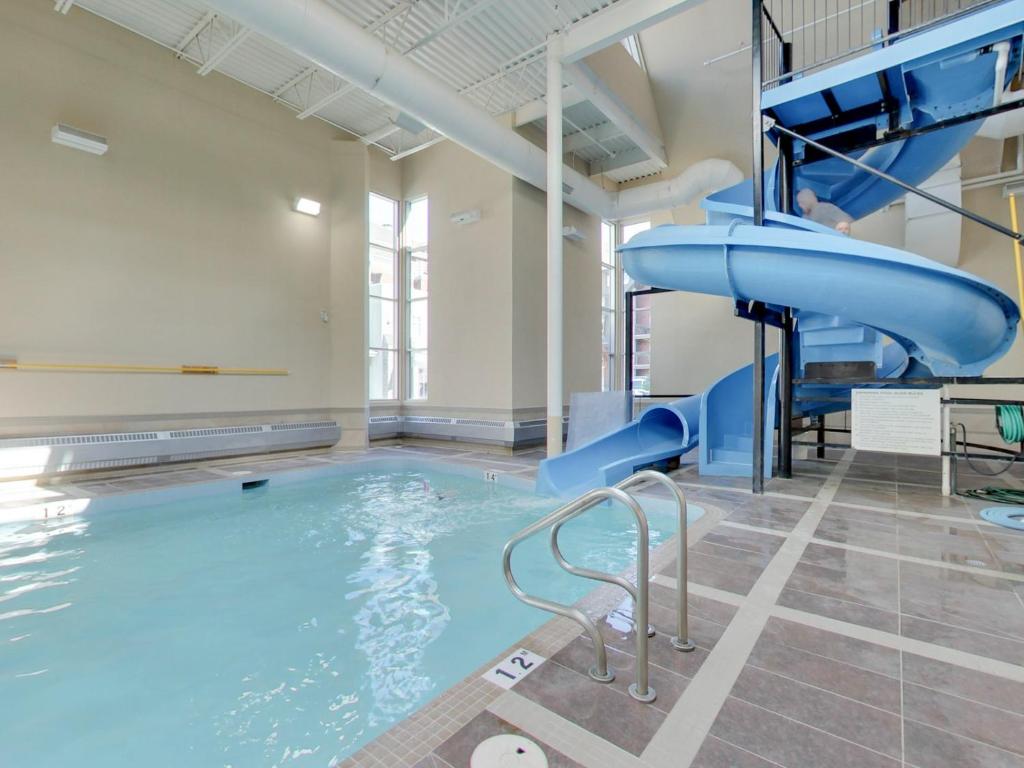 The Mountaineer by InstantSuites Pool & HotTub photo