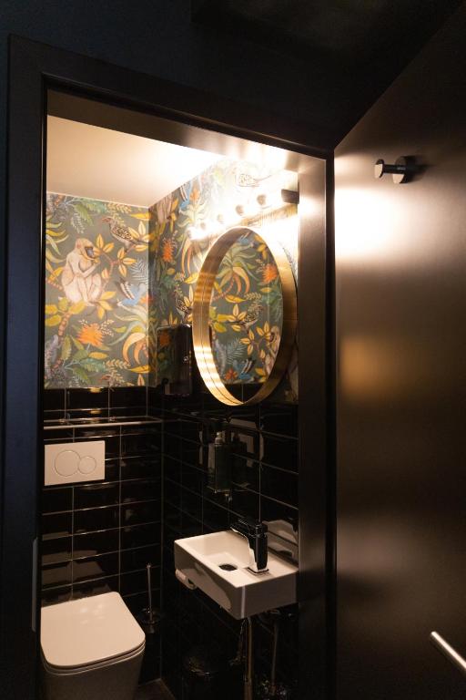 フロント・ロビー