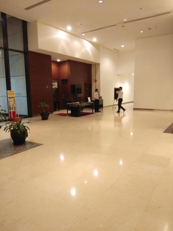 フロント・ロビー