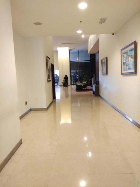 フロント・ロビー