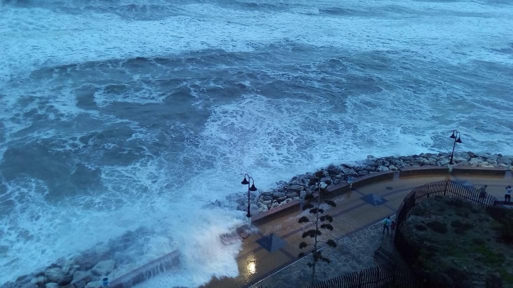 Junto al Mar - 5