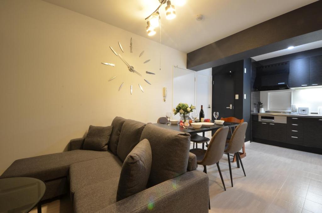 River Side Namba 200, Ósaka