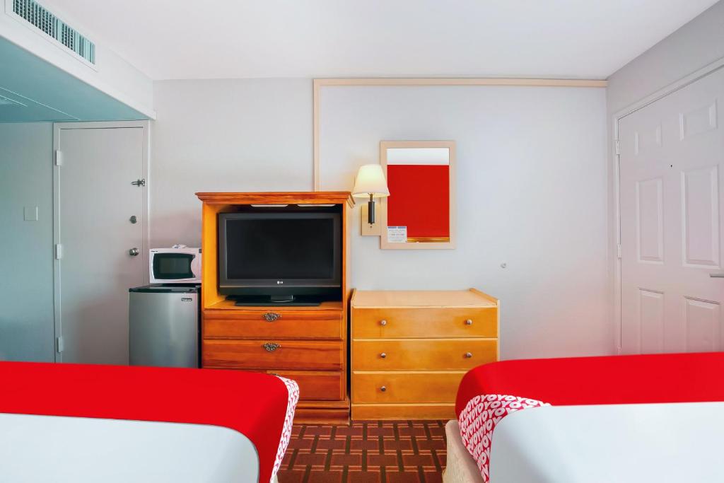 OYO Hotel Houston Southwest I-69 Photo 35