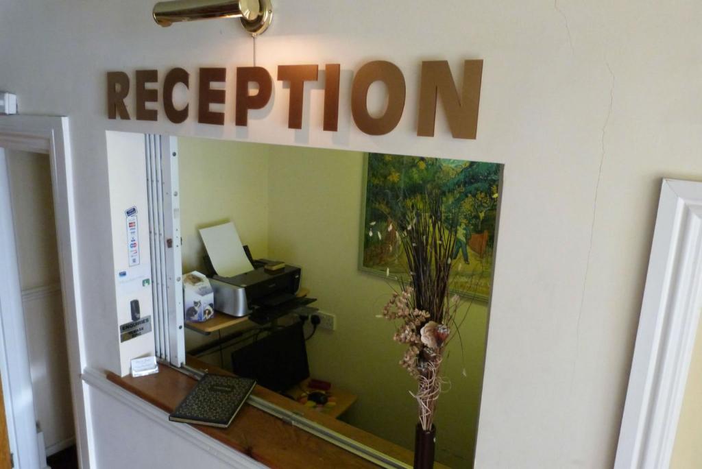 Hurst Dene Aparthotel photo