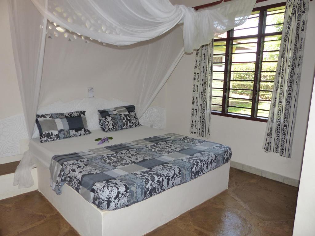 Safina Cottages photo