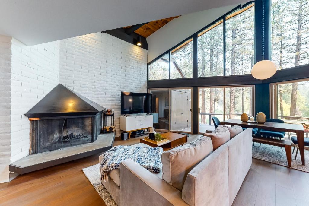 Among the Trees, Incline Village