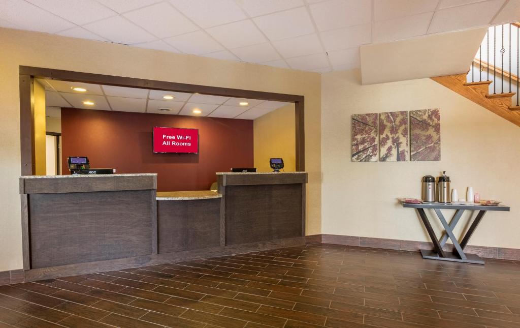 Days Inn by Wyndham Williamsport フロント・ロビー