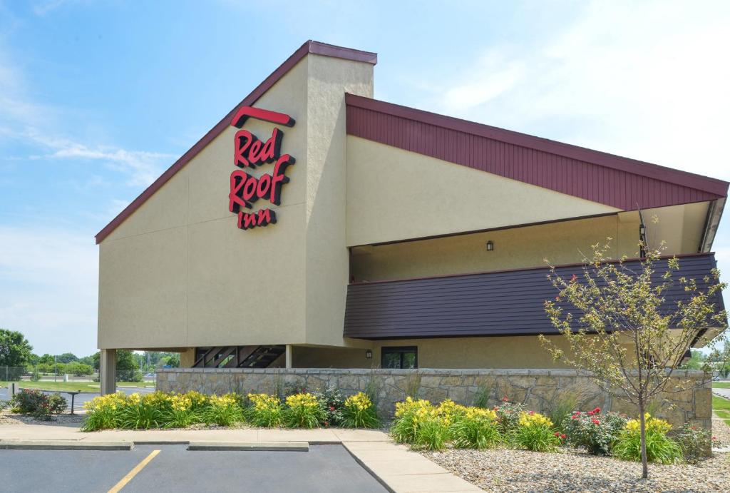 レッド ルーフ イン シャンペーン - ユニバーシティ (Red Roof Inn Champaign - University) 外観