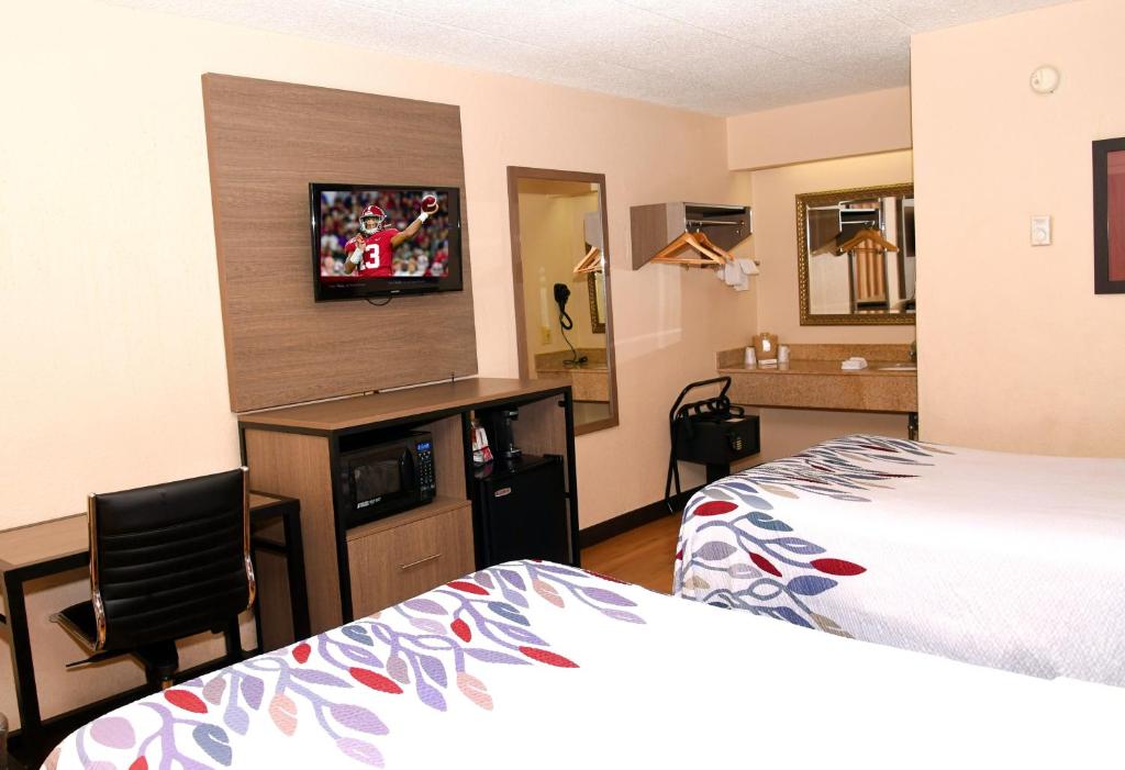 Red Roof Inn Richmond South photo