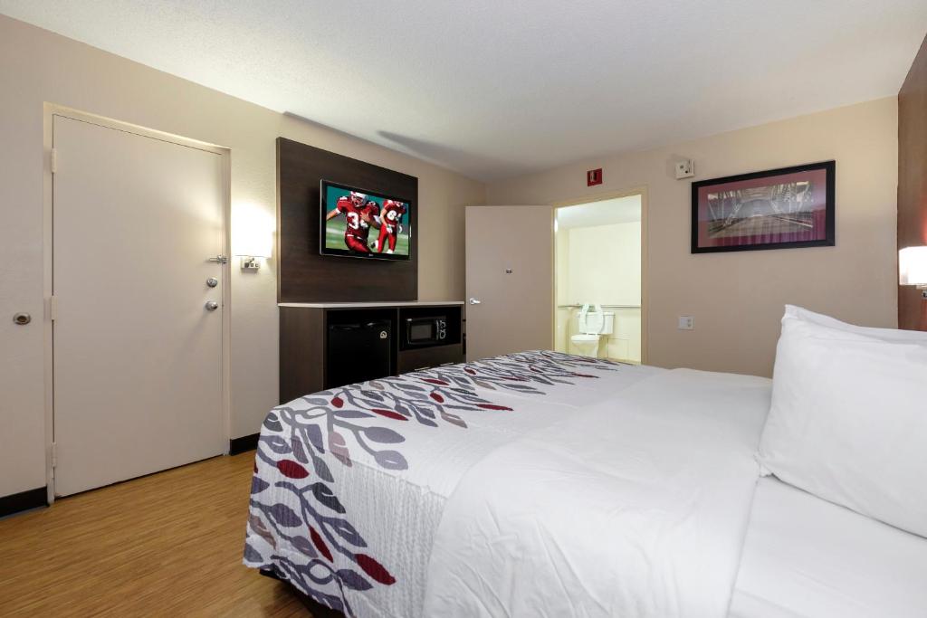 Red Roof Inn Gadsden Photo 7