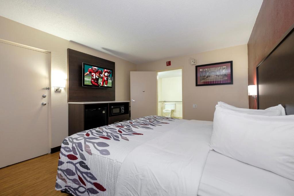 Red Roof Inn Gadsden Photo 9