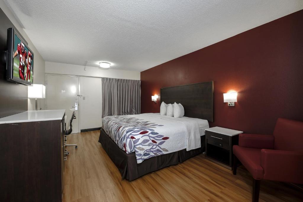 Red Roof Inn Gadsden Photo 27