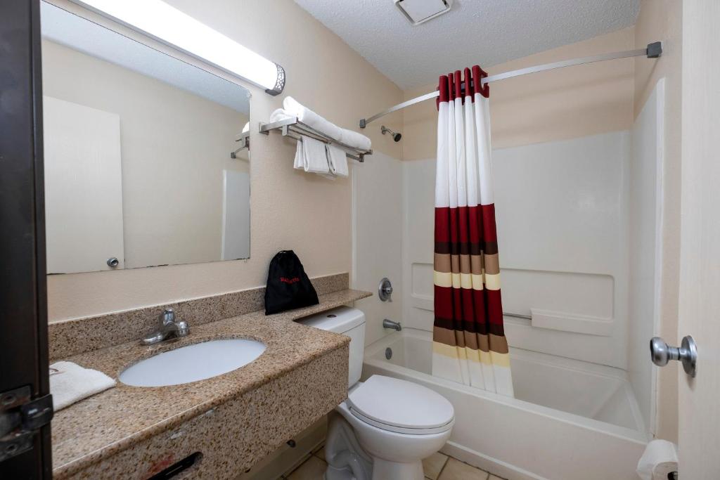 Red Roof Inn Norfolk - Portsmouth photo