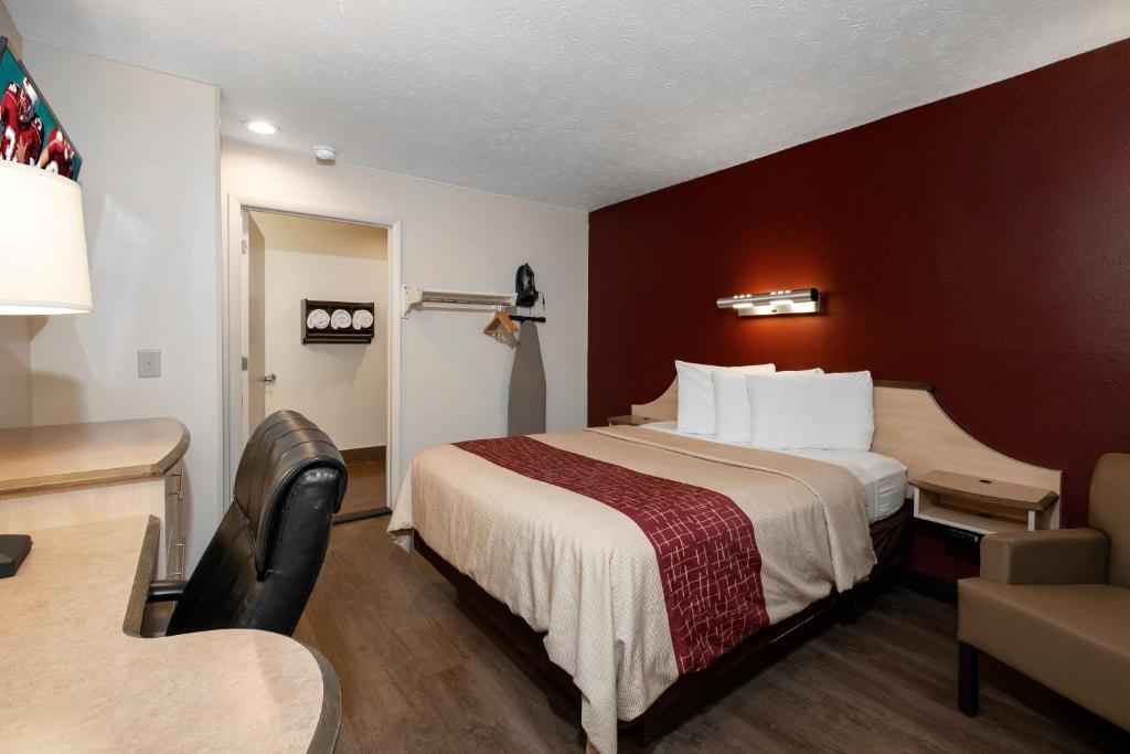 Red Roof Inn Indianapolis - Greenwood Photo 23