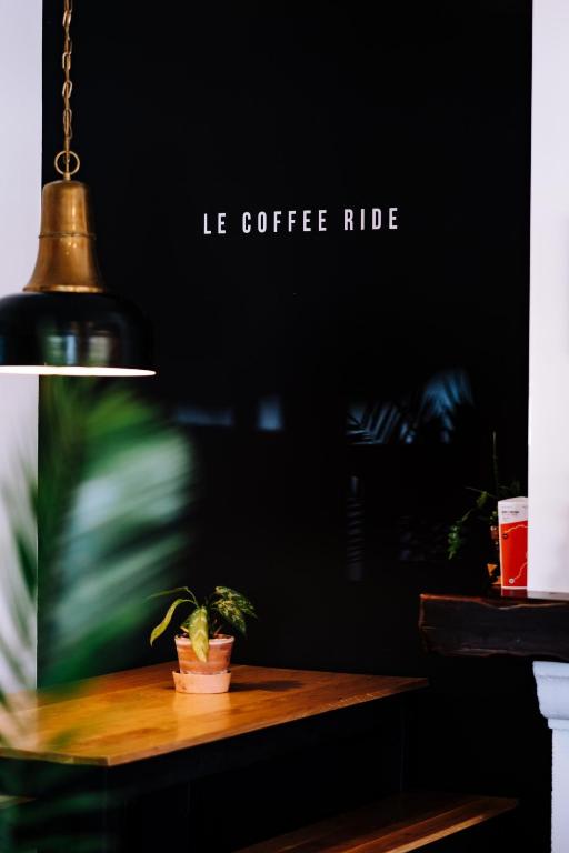Le Coffee Ride Cycling Cafe — Hotel in Stavelot